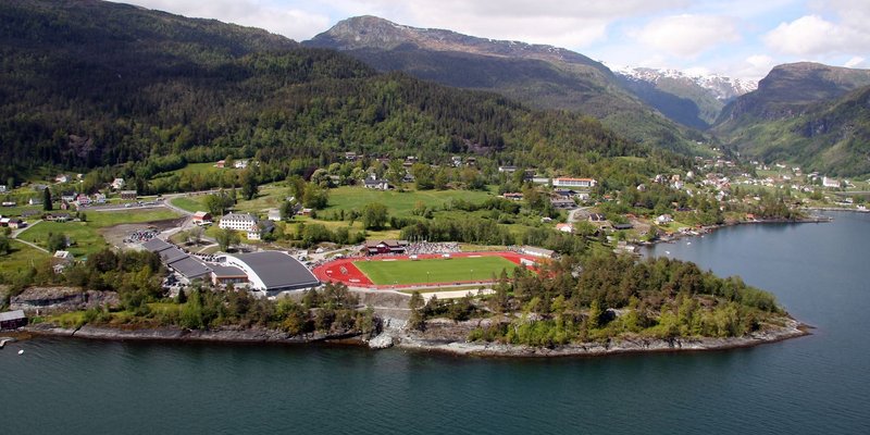 Strandebarm sportell