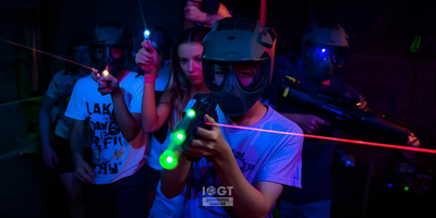 Barn som spiller Lasertag (Dette bildet er generert av KI)