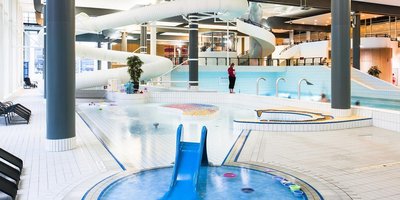 Bilde av bassengene i Skien fritidspark